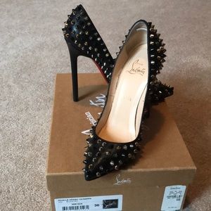 Christian Louboutin’s size 6 VERY GOOD CONDITION